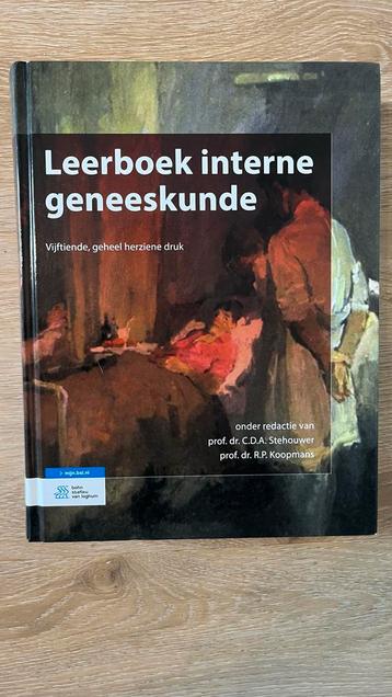 Leerboek Interne Geneeskunde - 15e druk beschikbaar voor biedingen