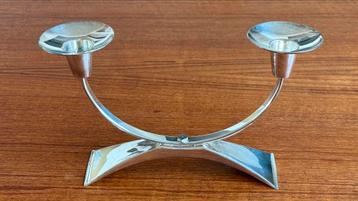 Zilveren Kandelaar beschikbaar voor biedingen