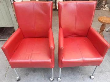 2 Eetkamerstoel beschikbaar voor biedingen