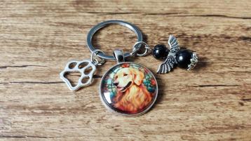 Tashanger Golden retriever cabochon met beschermengeltje beschikbaar voor biedingen