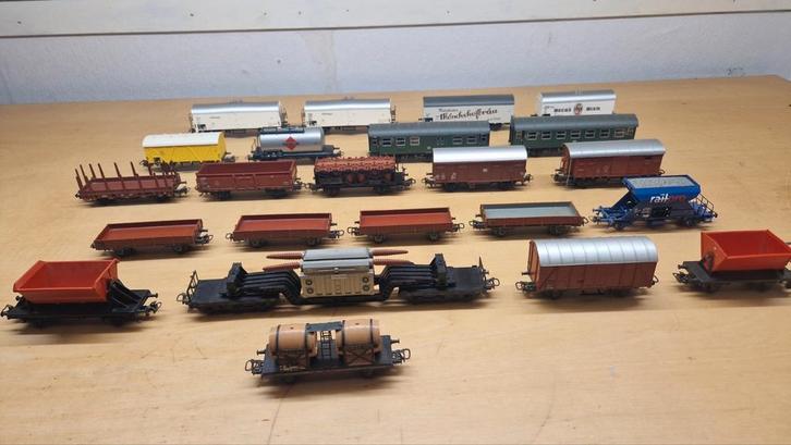 Marklin H0  - 22x Diverse goederen en personen wagons., Hobby en Vrije tijd, Modeltreinen | H0, Gebruikt, Wagon, Wisselstroom