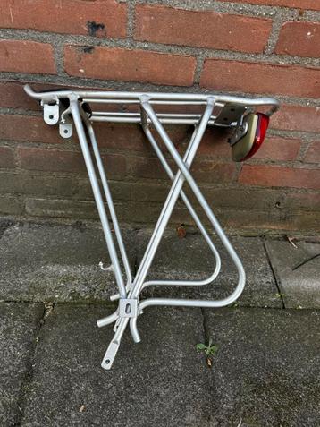 Aluminium bagagedrager beschikbaar voor biedingen