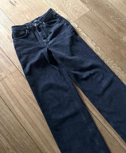 Spijkerbroek Only Mt 29 32 M grijs zwart rechte pijp skater, Kleding | Dames, Broeken en Pantalons, Zo goed als nieuw, Maat 38/40 (M)
