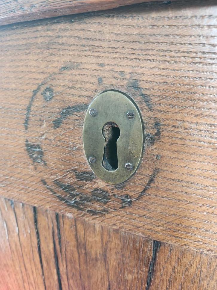 Antieke eiken bruidskist, 1830, Antiek en Kunst, Antiek | Meubels | Kasten, Ophalen of Verzenden