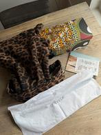 Prachtige leopard artipoppe draagzak, Kinderen en Baby's, Ophalen, Zo goed als nieuw, Draagzak