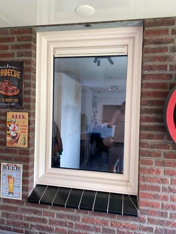 Schuco kozijn/draai-kiep raam - 9001 - HR++ - houtnerf beschikbaar voor biedingen