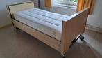 senioren bed, hoog-laag bed., Huis en Inrichting, Slaapkamer | Bedden, Ophalen, Verstelbaar, 90 cm, Eenpersoons