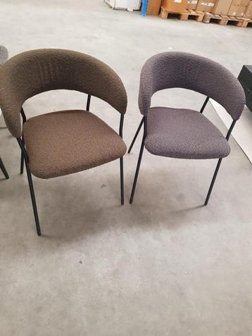 3 mooie eenling stoelen  verschillende  kleuren   75? Euro 
