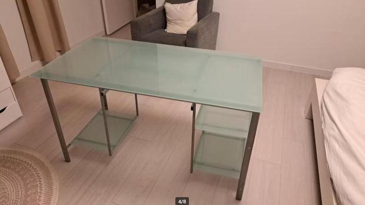 Mooi melkglazen bureau, Huis en Inrichting, Bureaus, Gebruikt, Bureau, Ophalen