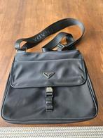 Prada tas, Sieraden, Tassen en Uiterlijk, Tassen | Schoudertassen, Ophalen of Verzenden, Zo goed als nieuw, Zwart