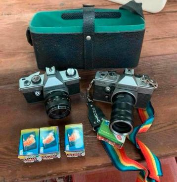 Fototoestel twee Praktica MTL3 vintage fotocamera’s. beschikbaar voor biedingen