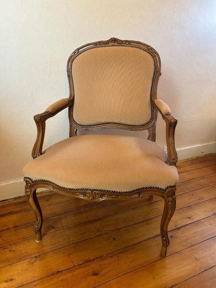 Fauteuil Lodewijk XV in perfecte staat, Huis en Inrichting, Fauteuils, Zo goed als nieuw, Hout, Stof, 50 tot 75 cm, Minder dan 75 cm