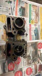 Twee cilinders voor de honda cd, c,en ss50 modellen, Ophalen of Verzenden, Gebruikt, Cilinder, Overige merken