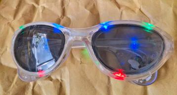 Feest bril met LED licht beschikbaar voor biedingen