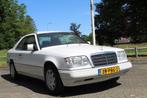 Mercedes-Benz E-Klasse 220 Elegance *94000KM!* ALS NIEUW! Vo, Auto's, Oldtimers, 2199 cc, 150 pk, 4 stoelen, Wit