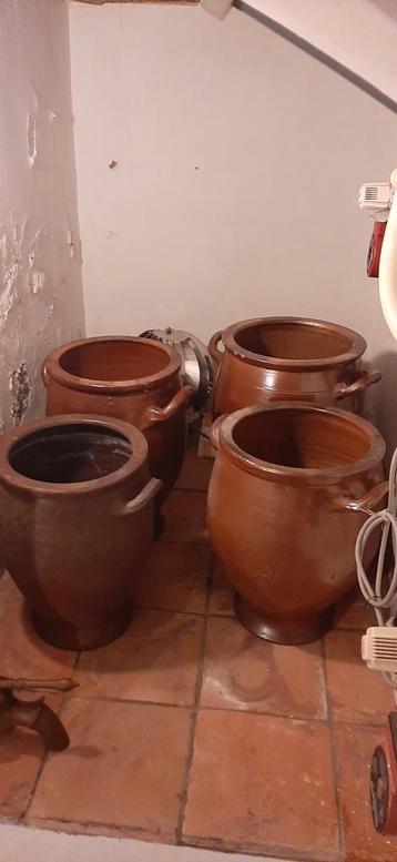 Antieke voorraadpotten - Set van 4 beschikbaar voor biedingen