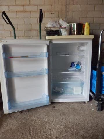 Tafemodel Ijskast goed werkend wegens verkoop huis te koop. beschikbaar voor biedingen