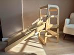 Houten Montessori 3 in 1 toren, glijbaan, opstapje en bureau, Ophalen, Zo goed als nieuw, Meubelstuk of Keukentje