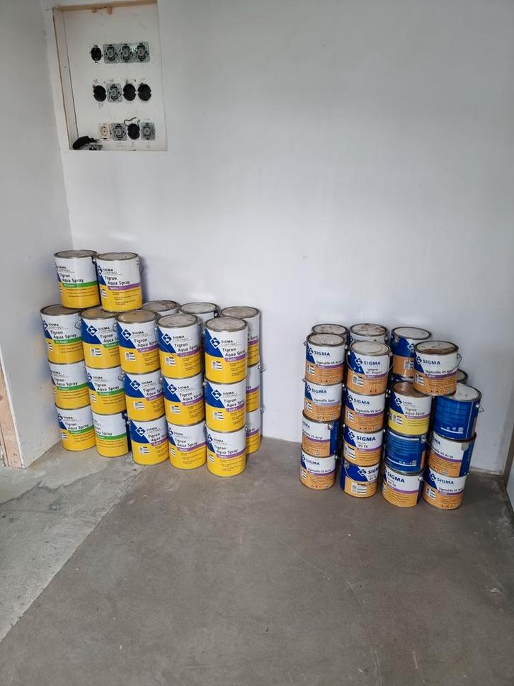 SIGMA PARTIJ spuitlak! 63 Blikken, 5L en 2.5L, Doe-het-zelf en Verbouw, Verf, Beits en Lak, Nieuw, Ophalen