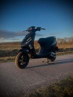 Piaggio zip 2 takt 70cc, Fietsen en Brommers, Scooters | Piaggio, Tweetakt, Maximaal 45 km/u, Ophalen of Verzenden, Zo goed als nieuw