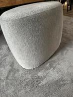 Grijze poef, Ophalen, Zo goed als nieuw, Rond, Minder dan 50 cm