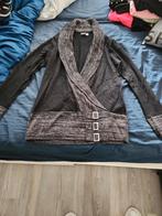 Leuk truitje met V hals en een nep riempje, Kleding | Dames, Truien en Vesten, Maat 38/40 (M), Zwart, Ophalen of Verzenden, Zo goed als nieuw