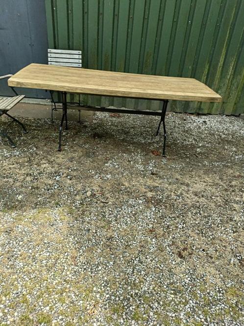 eettafel met smeedijzeren onderstel en dik eikenhouten blad, Huis en Inrichting, Tafels | Eettafels, Gebruikt, 50 tot 100 cm, 200 cm of meer