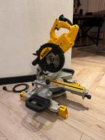 DeWALT DWS774-QS radiaal afkort- & verstekzaagmachine, Doe-het-zelf en Verbouw, Ophalen, 70 mm of meer, Zo goed als nieuw, Afkortzaag