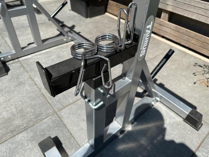 Taurus Bankdruk Steun + Olympische Barbell met schijven, Sport en Fitness, Fitnessapparatuur, Zo goed als nieuw, Krachtstation