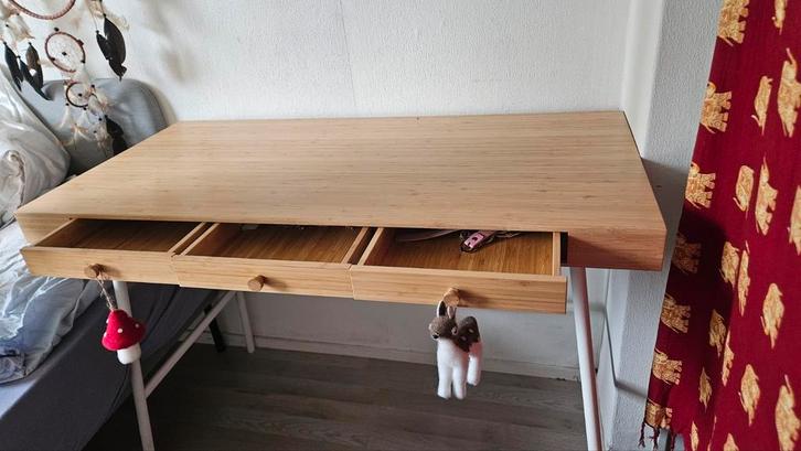 Bamboe bureau, Huis en Inrichting, Bureaus, Zo goed als nieuw, Ophalen of Verzenden