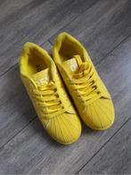 Sneakers schoenen  | Maat 36  |, Geel, Ophalen of Verzenden, Sneakers of Gympen, Zo goed als nieuw