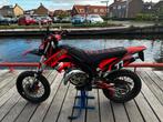 77cc Derbi Senda 2015 DRD X-TREME | BEGRENZER | GEREVISEERD, Ophalen, 6 versnellingen, Maximaal 45 km/u, Zo goed als nieuw