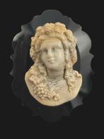 Antiek Victoriaanse Lavasteen Broche, Verzenden, Overige materialen, Broche