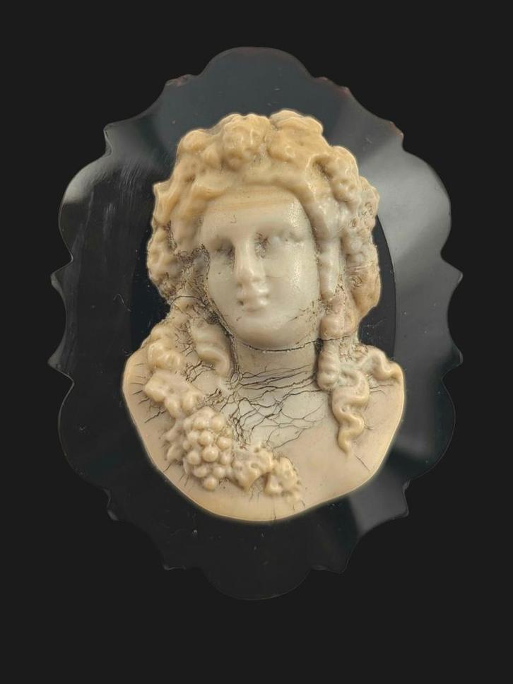 Antiek Victoriaanse Lavasteen Broche, Sieraden, Tassen en Uiterlijk, Antieke sieraden, Broche, Overige materialen, Verzenden