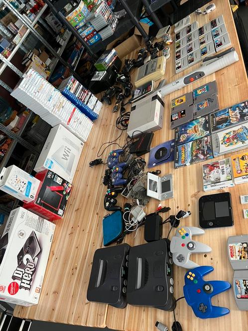 Nintendo spelcomputer verzameling met veel games, Spelcomputers en Games, Games | Nintendo NES, Zo goed als nieuw, Overige genres