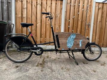 T.E.A.B. Gebruikte Bakfiets opknapper beschikbaar voor biedingen