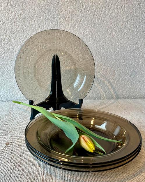 Arcoroc France Rookglas diepe borden en platte borden, Antiek en Kunst, Antiek | Servies compleet, Verzenden