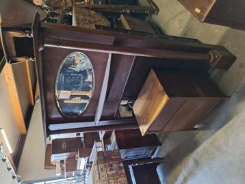 Schouw commode tafel Vertigo vitrine antieke meubels>2000st beschikbaar voor biedingen