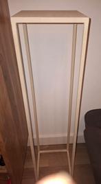 Hoog crème vierkant metalen plantentafeltje, bijzettafeltje, Ophalen, Zo goed als nieuw