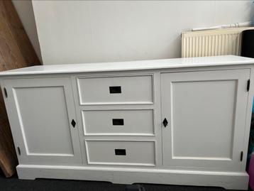 Witte landelijk dressoir kast  beschikbaar voor biedingen