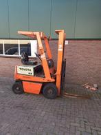 Heftruck toyota elektrische met lader, Zakelijke goederen, Machines en Bouw | Heftrucks en Intern transport, 1000 tot 2000 kg
