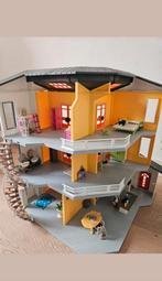 Playmobil Poppenhuis 3 Verdiepingen–Veel Accessoires, Kinderen en Baby's, Speelgoed | Poppenhuizen, Ophalen of Verzenden, Zo goed als nieuw