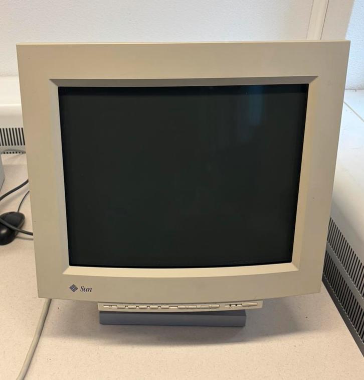 Sun GDM-20E20, Computers en Software, Vintage Computers, Ophalen