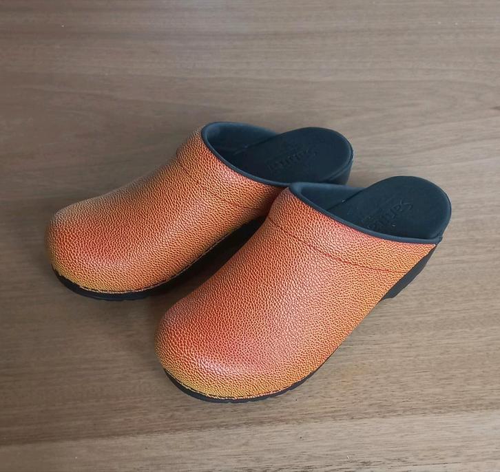 Sanita Klompen - Zachte Zool - Ideaal voor de Zorg, Kleding | Dames, Schoenen, Nieuw, Werkschoenen, Oranje, Ophalen of Verzenden