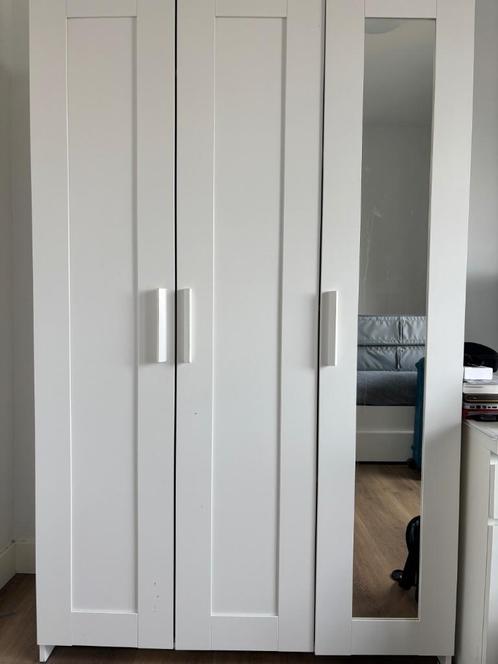 Brimnes kledingkast | 3-deurs | Optie tot vooraf demonteren, Huis en Inrichting, Kasten | Kledingkasten, Zo goed als nieuw, 150 tot 200 cm
