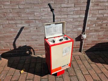 Ferve F-825 Acculader met Jump Start beschikbaar voor biedingen