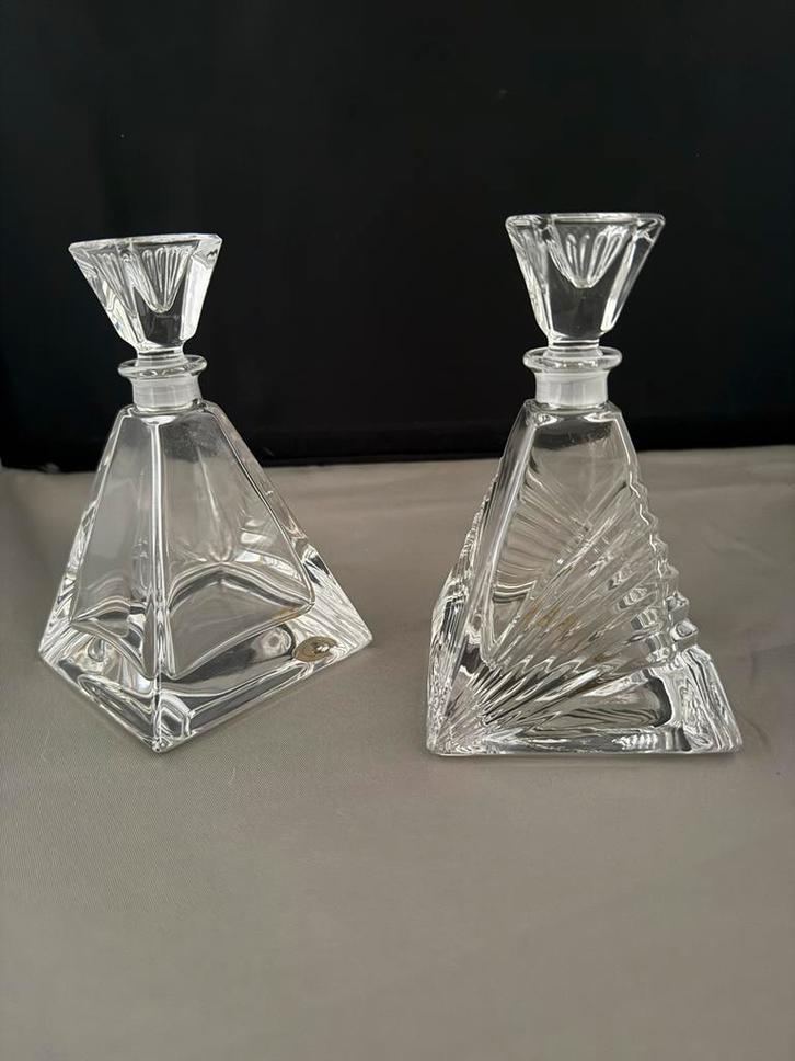 2 stuks Kleine kristallen karafjes AHSerie Bari en Riva, Antiek en Kunst, Antiek | Glas en Kristal, Ophalen of Verzenden