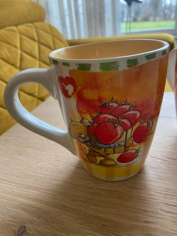 Mok  “ Pimboli”. beschikbaar voor biedingen