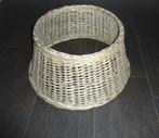 Rotan mand voor om de kerstboom., Ophalen of Verzenden, Gebruikt
