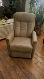 Licht Beige Relaxstoel leer., Huis en Inrichting, Fauteuils, Ophalen